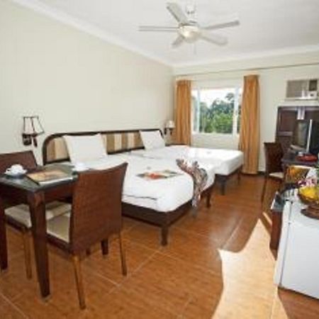 מקטאן Egi Resort & Hotel מראה חיצוני תמונה